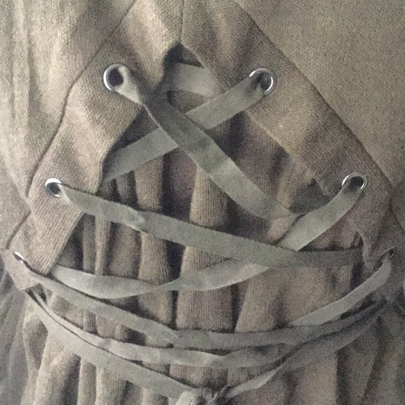 ❌DONATED❌Olive Green Babydoll V-neck Tie Detailed Soft Knit Top - Picture 8 of 10